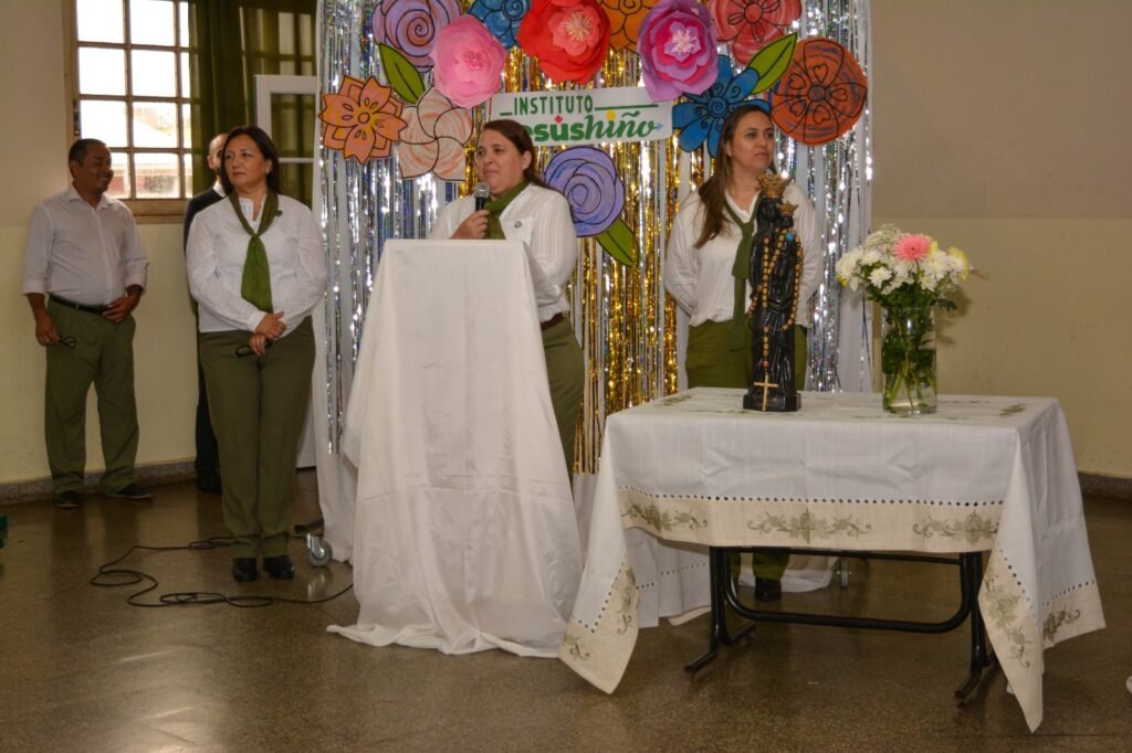 Día del Docente en el Instituto Jesús Niño: homenaje, memoria y vocación educativa whatsapp image 2026 09 14 at 08.11.47