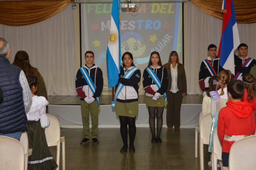 Día del Docente en el Instituto Jesús Niño: homenaje, memoria y vocación educativa whatsapp image 2026 09 14 at 08.11.48